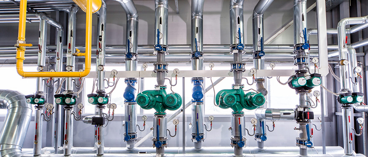 Heizungsbau, Sanitär, Wärme, Kälte, Technik, Handwerk, Meister, Wasser Installateur, Heizungsbau, Sanitär, Wärme, Kälte, Technik, Handwerk, Weiterbildung, Berlin, Meister, Rohre, Ventil, Wasser